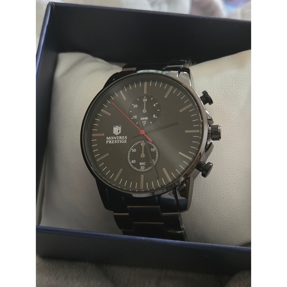 Montres Prestige Mens Watch Gunmetal Gray Link Bracelet New with Box